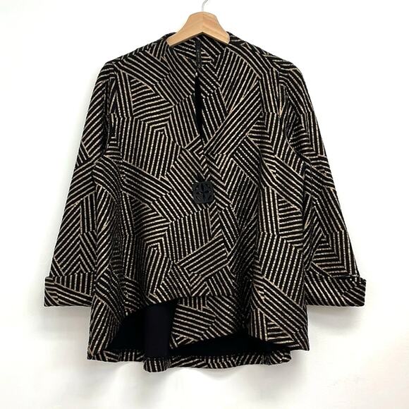 IC by Connie K Asymmetrical Hem Gold Boxy Artsy Lagenlook Soft Shell Jacket Med - Picture 1 of 11